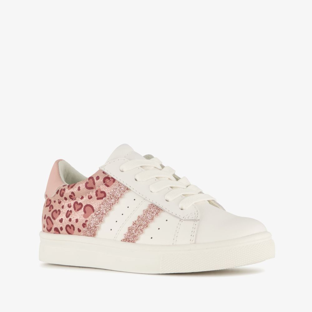Stap sneakers leren meisjes met roze hartjes